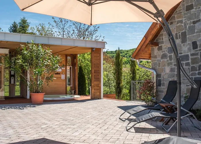 Hazai Provence 카폴츠