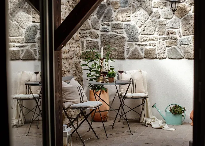 Hazai Provence فندق