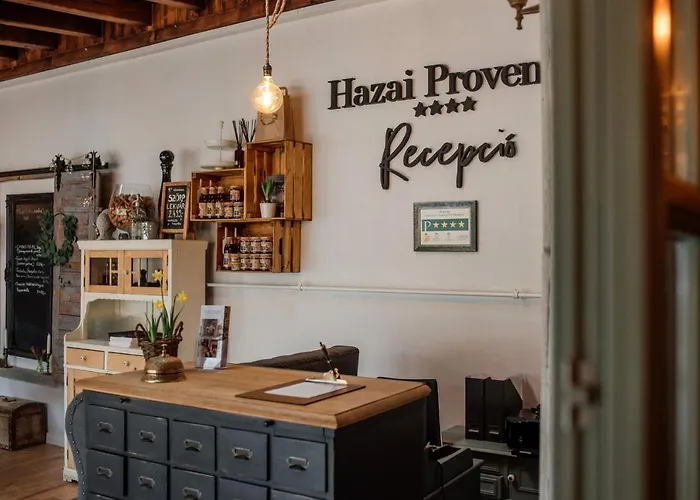 Hazai Provence 호텔 카폴츠