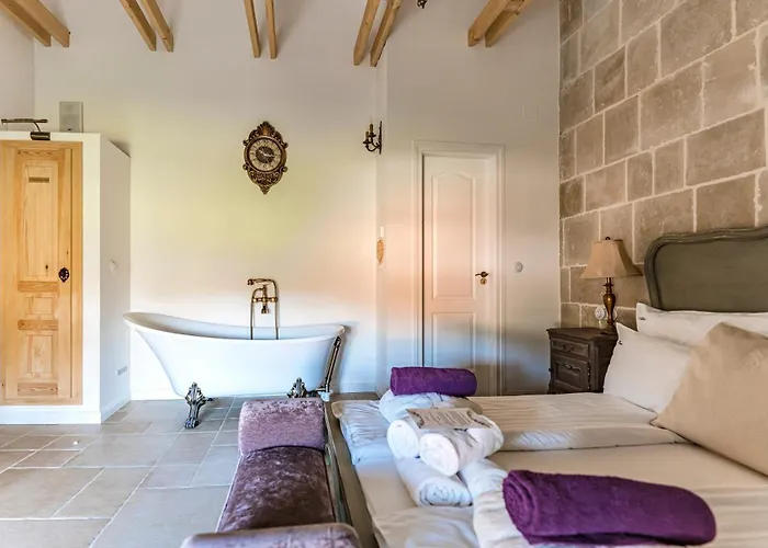 Hazai Provence 카폴츠